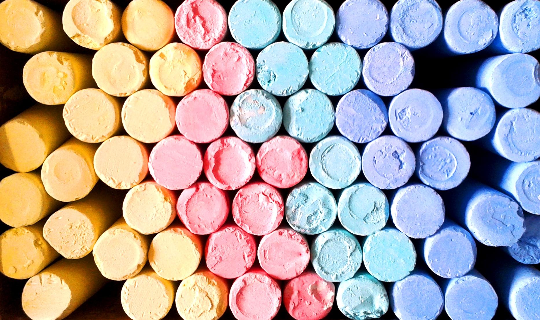 Rosa, verde, azul…Este verano triunfan los colores pastel para el pelo |  Pravela Shop Blog
