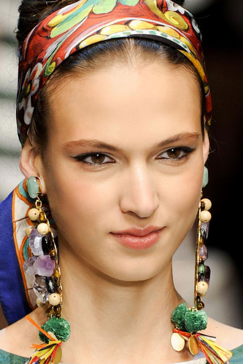5 formas de ponerse un pañuelo en el pelo este verano | Pravela Shop Blog